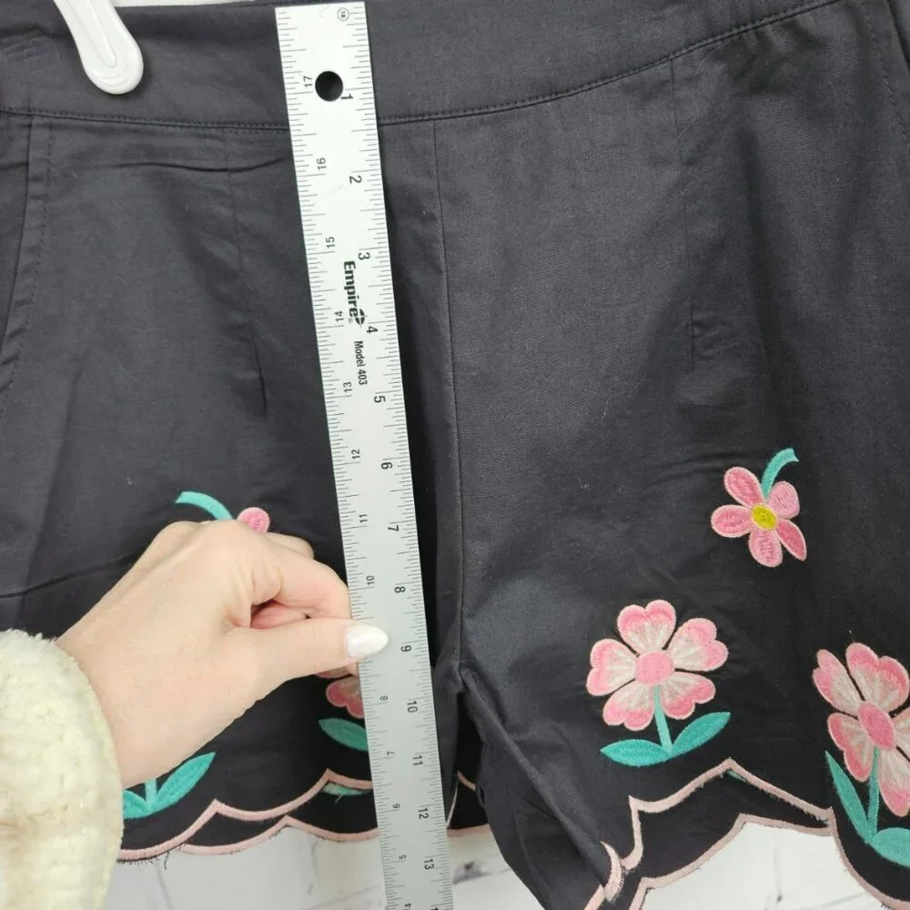 So Me Floral Embroidered Black Crop Top Shorts Set Womens S Summer Vacation NWT - Picture 11 of 13